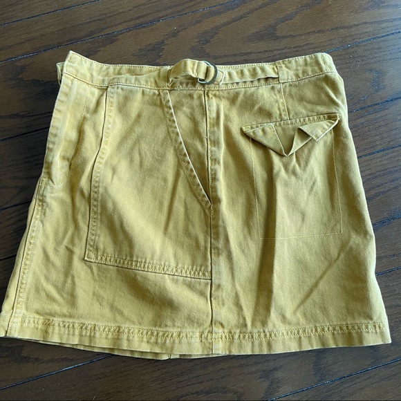 Yellow mini jean skirt with adjustable waist - Picture 2 of 8